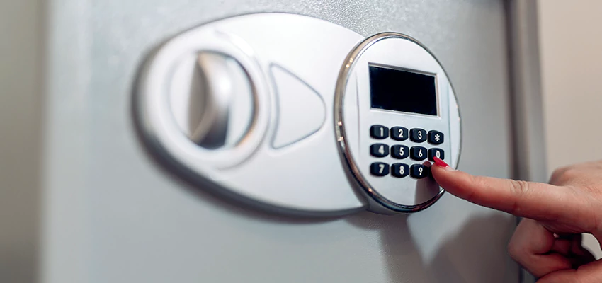 Jewelry Safe Cracking in West Whittier-Los Nietos, California